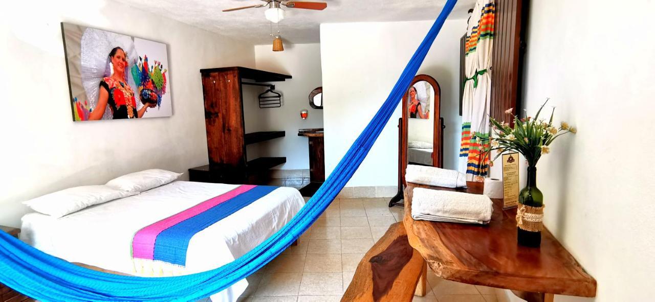 Hotel Casa Del Mar Mazunte Santa María Tonameca Exteriör bild