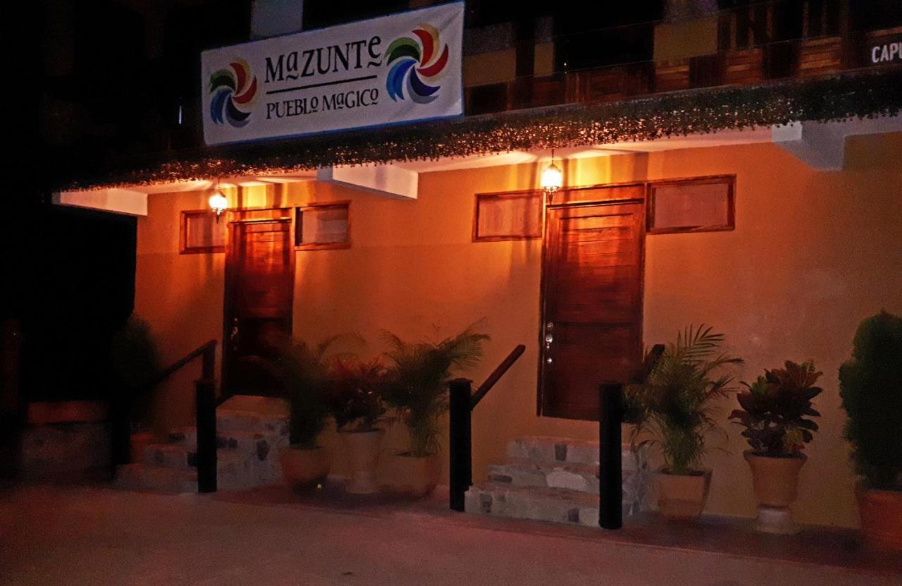 Hotel Casa Del Mar Mazunte Santa María Tonameca Exteriör bild